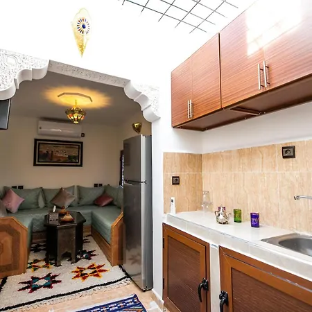 Apartamento Lala Khadeja Zradna Exterior photo