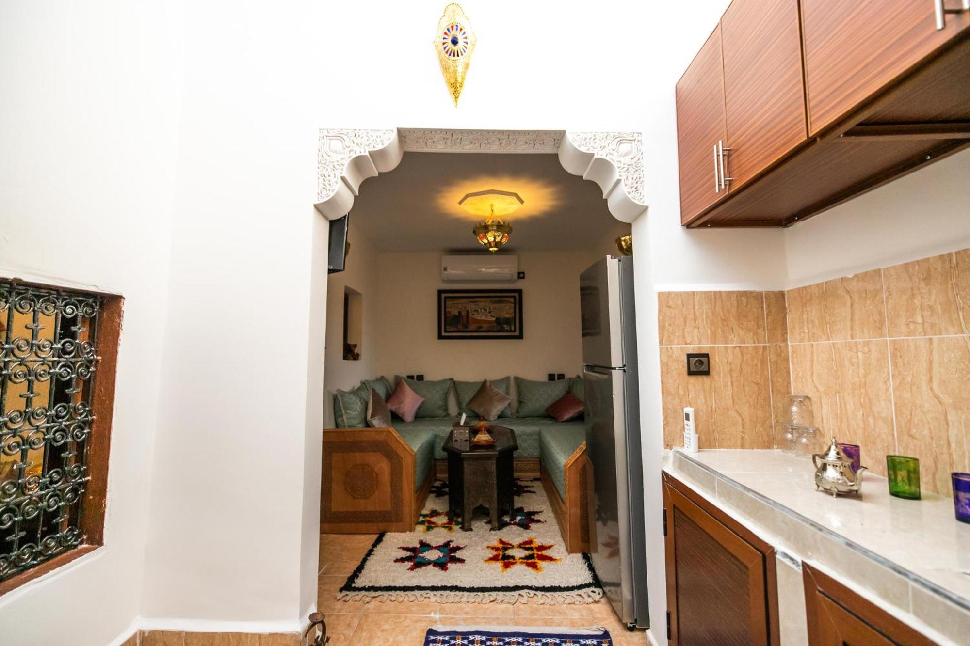 Lala Khadeja Apartment